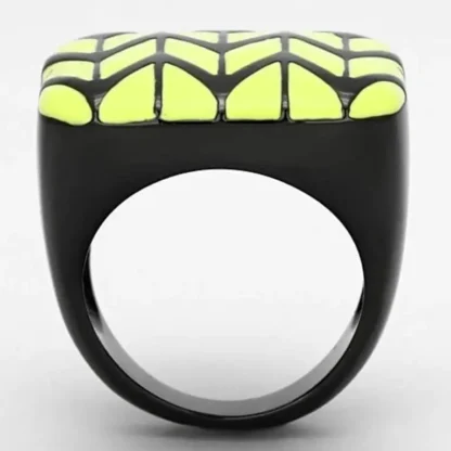 Black Ion Plated Yellow Chevron Pattern Ring - Image 3