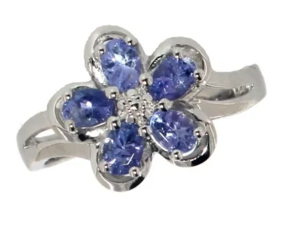 Beautiful Natural Tanzanite Flower Ring